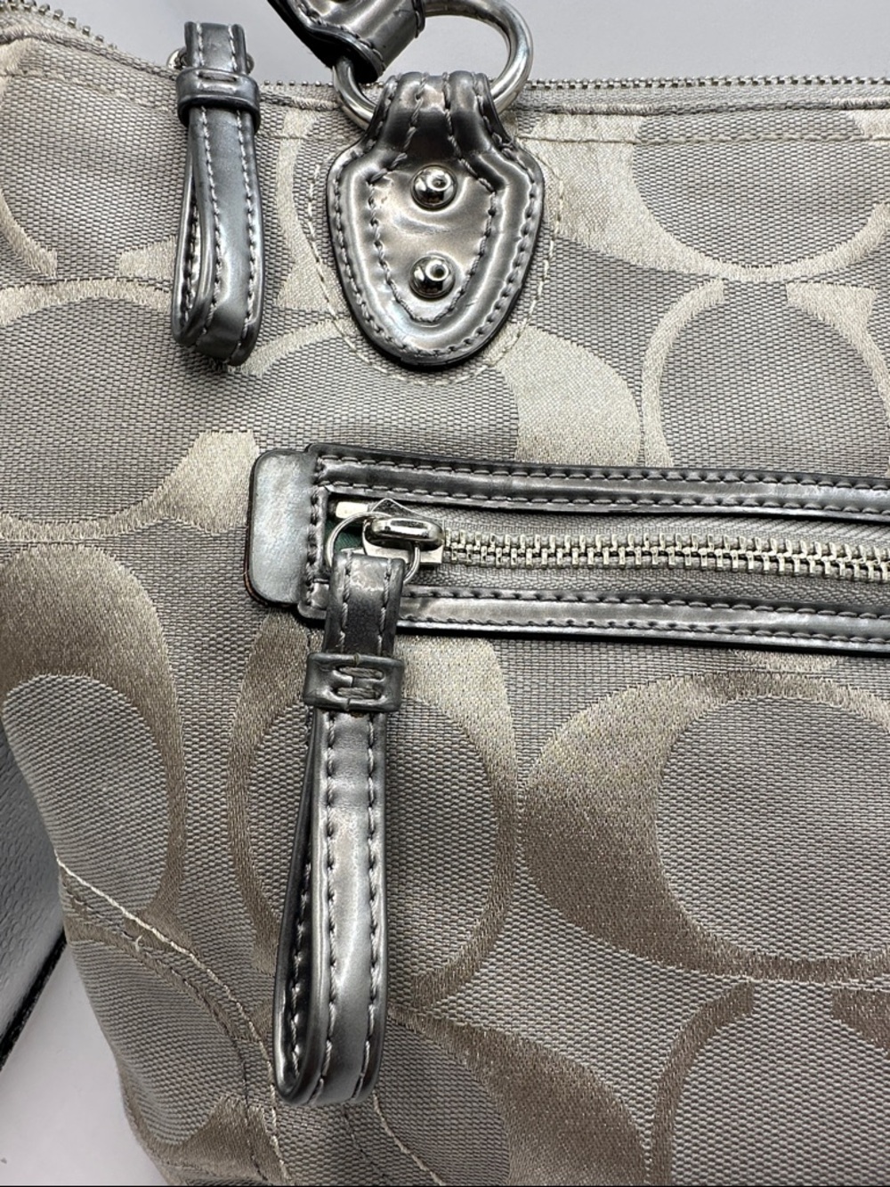 Coach Poppy Hallie Silver Signature Canvas Shoulder Bag - Picture 3 of 12